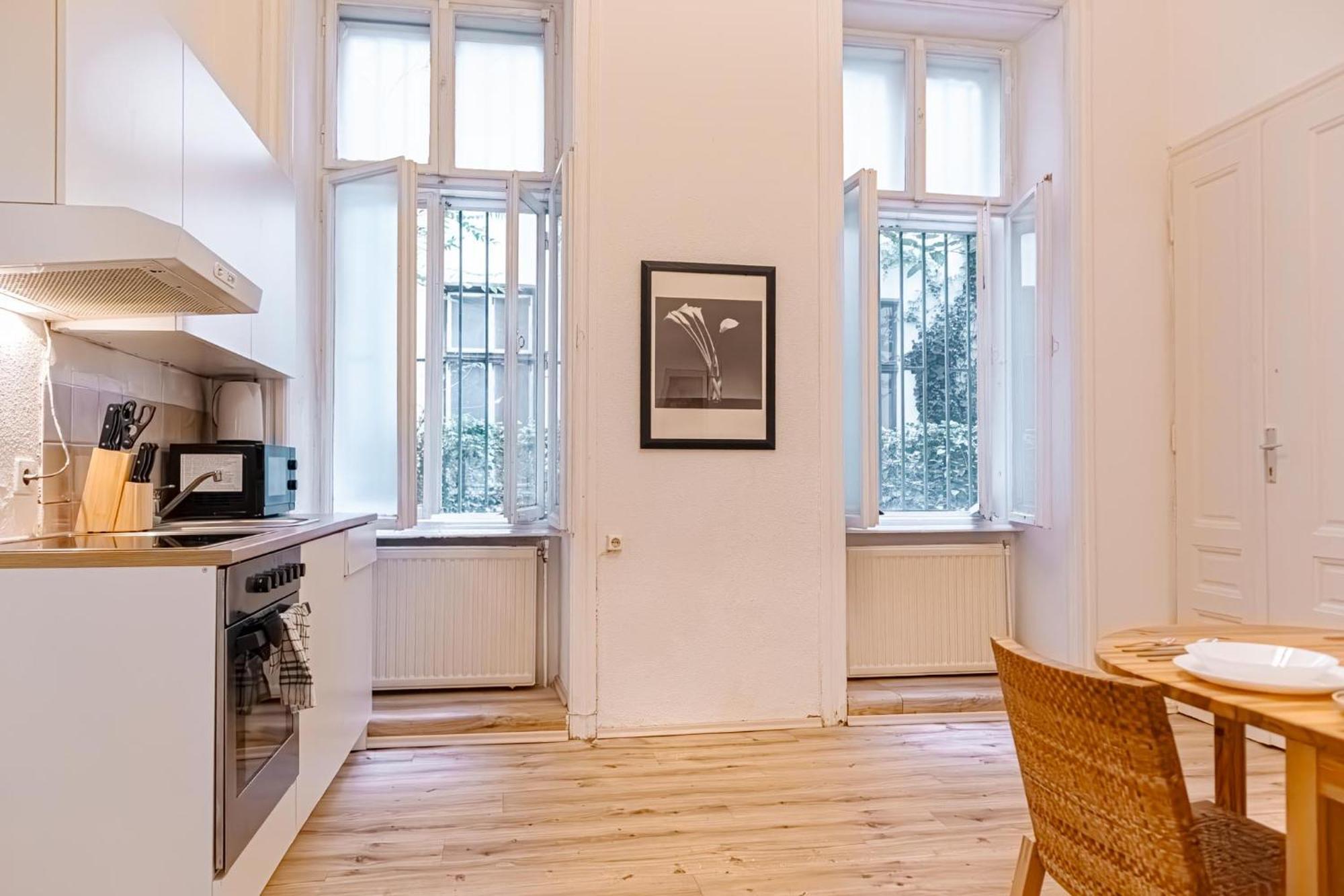 Chic Apartment - Very Central And Well Connected Wien Eksteriør billede